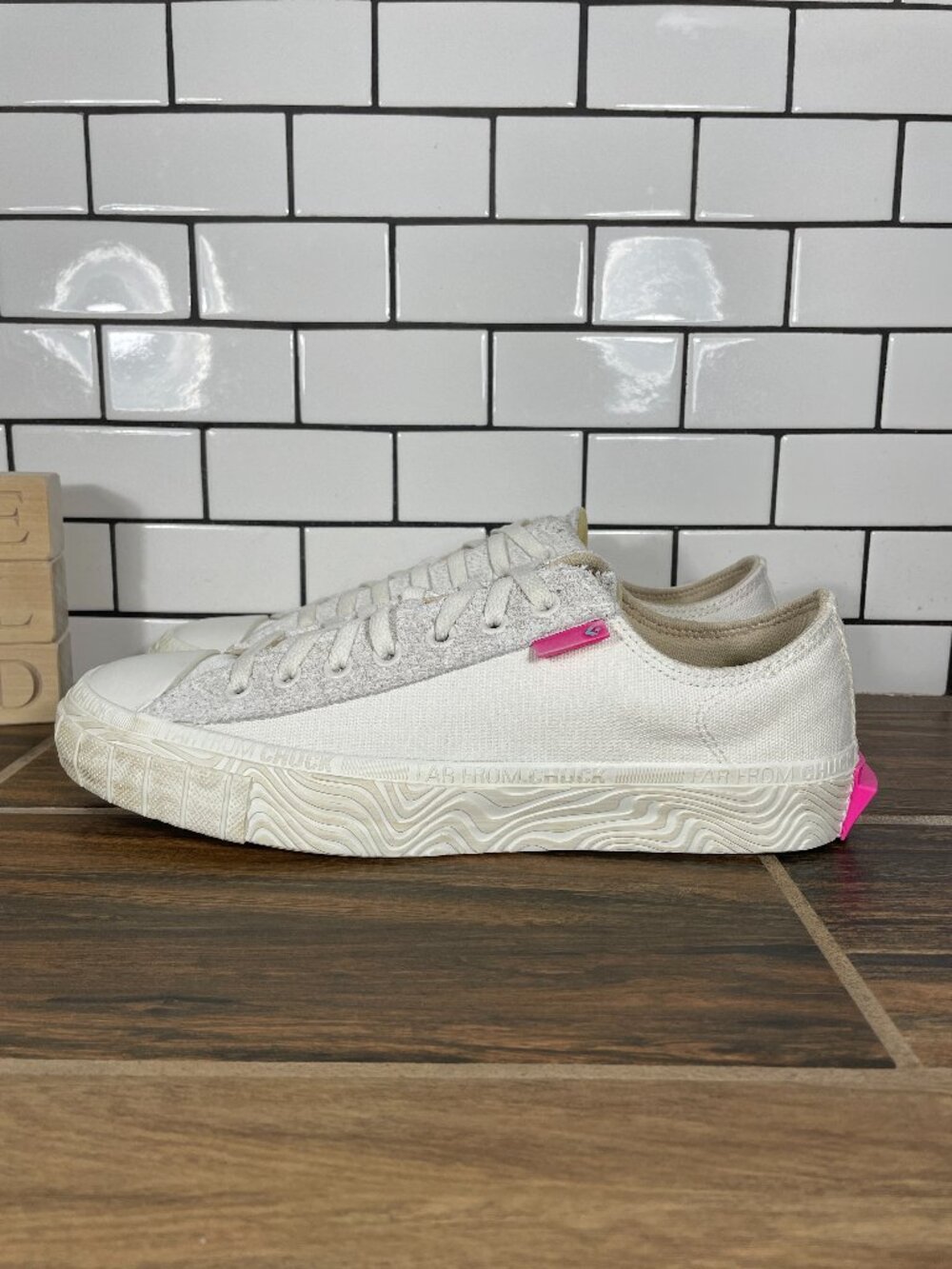 Converse Chuck Taylor All Ox Weekend Shoes Mens Size 9.5 Egret Pink Low Sneakers
